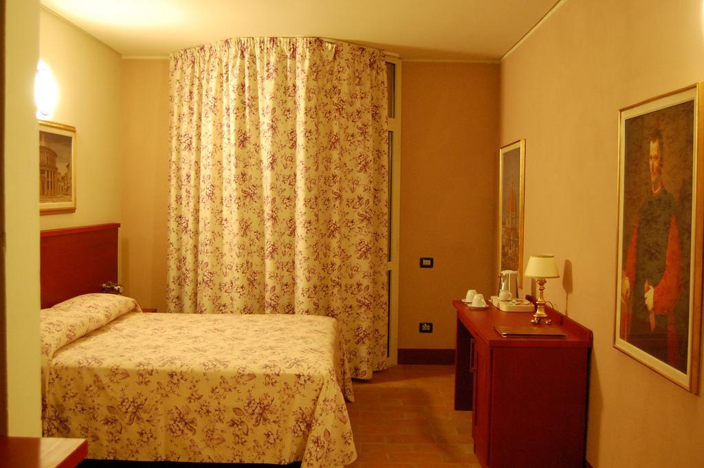 Family Room,115988741:JPEG